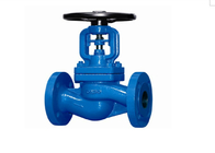 Red Wet Type Fire Hydrant 4 &quot;Water Globe Valve 2 Way Alas Dengan Outlet Kontrol
